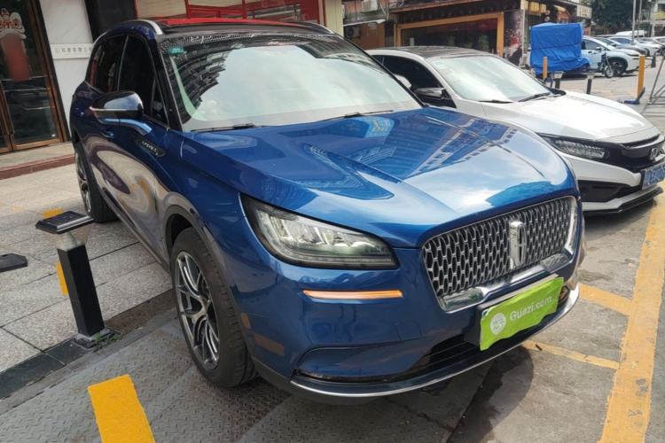 Used Lincoln Corsair 2020 2.0T Two-Wheel Drive Luxury Edition Front Right 45 Deg