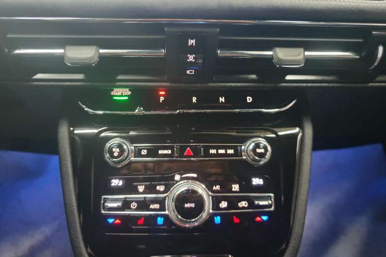 Used Lincoln Corsair 2020 2.0T Four-Wheel Drive Luxury Edition Gear Lever