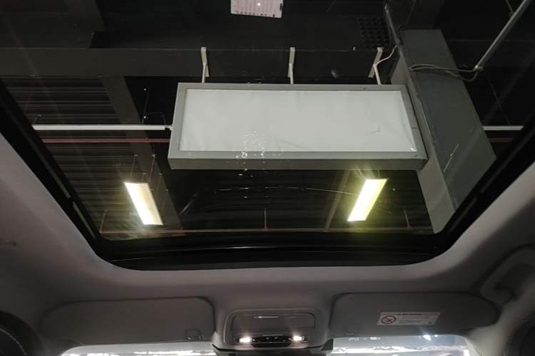 Used Lincoln Corsair 2020 2.0T Two-Wheel Drive Luxury Edition Headliner