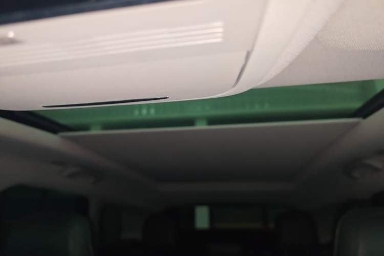 Used Lincoln Corsair 2020 2.0T Two-Wheel Drive Luxury Edition Headliner
