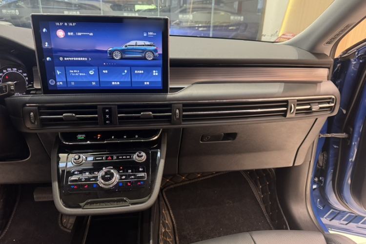 Used Lincoln Corsair 2020 2.0T Two-Wheel Drive Luxury Edition Interior 2