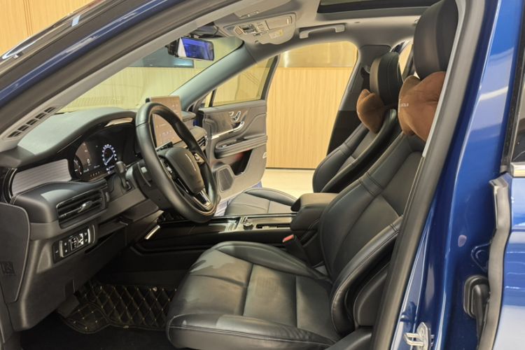 Used Lincoln Corsair 2020 2.0T Two-Wheel Drive Luxury Edition Interior 6
