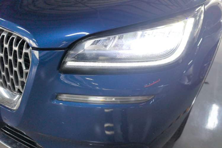 Used Lincoln Corsair 2020 2.0T Two-Wheel Drive Luxury Edition Left Front Headlight