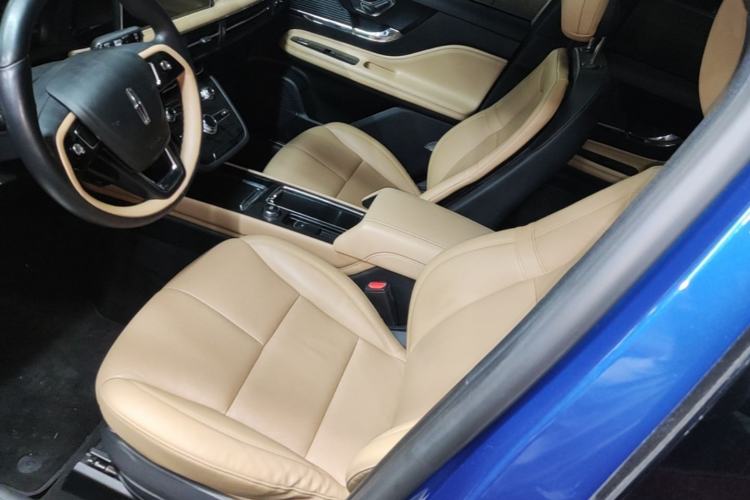 Used Lincoln Corsair 2020 2.0T Two-Wheel Drive Luxury Edition Left Front Seat