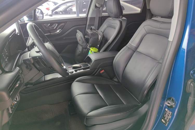Used Lincoln Corsair 2020 2.0T Two-Wheel Drive Luxury Edition Left Front Seat