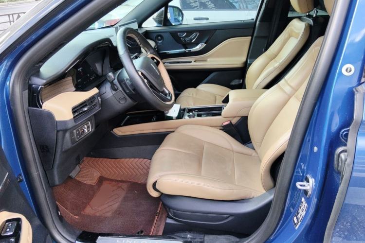Used Lincoln Corsair 2020 2.0T Four-Wheel Drive Prestige Edition Left Front Seat