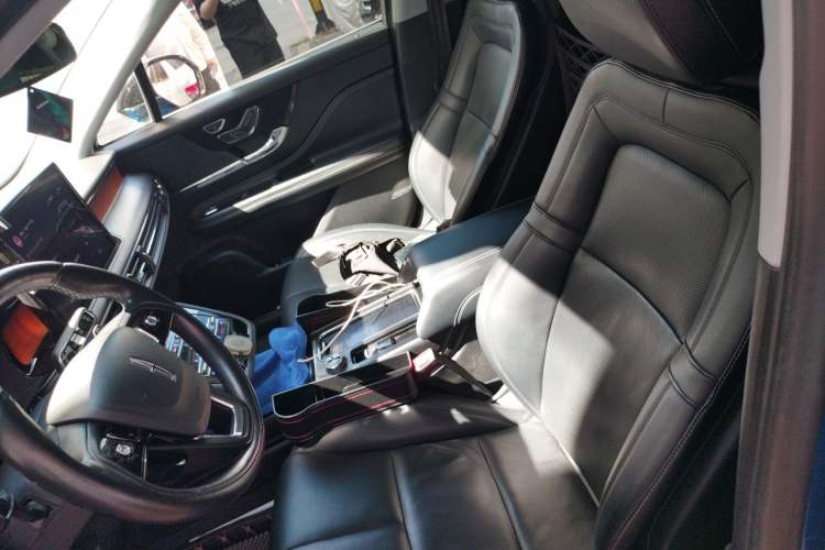 Used Lincoln Corsair 2020 2.0T Two-Wheel Drive Luxury Edition Left Front Seat
