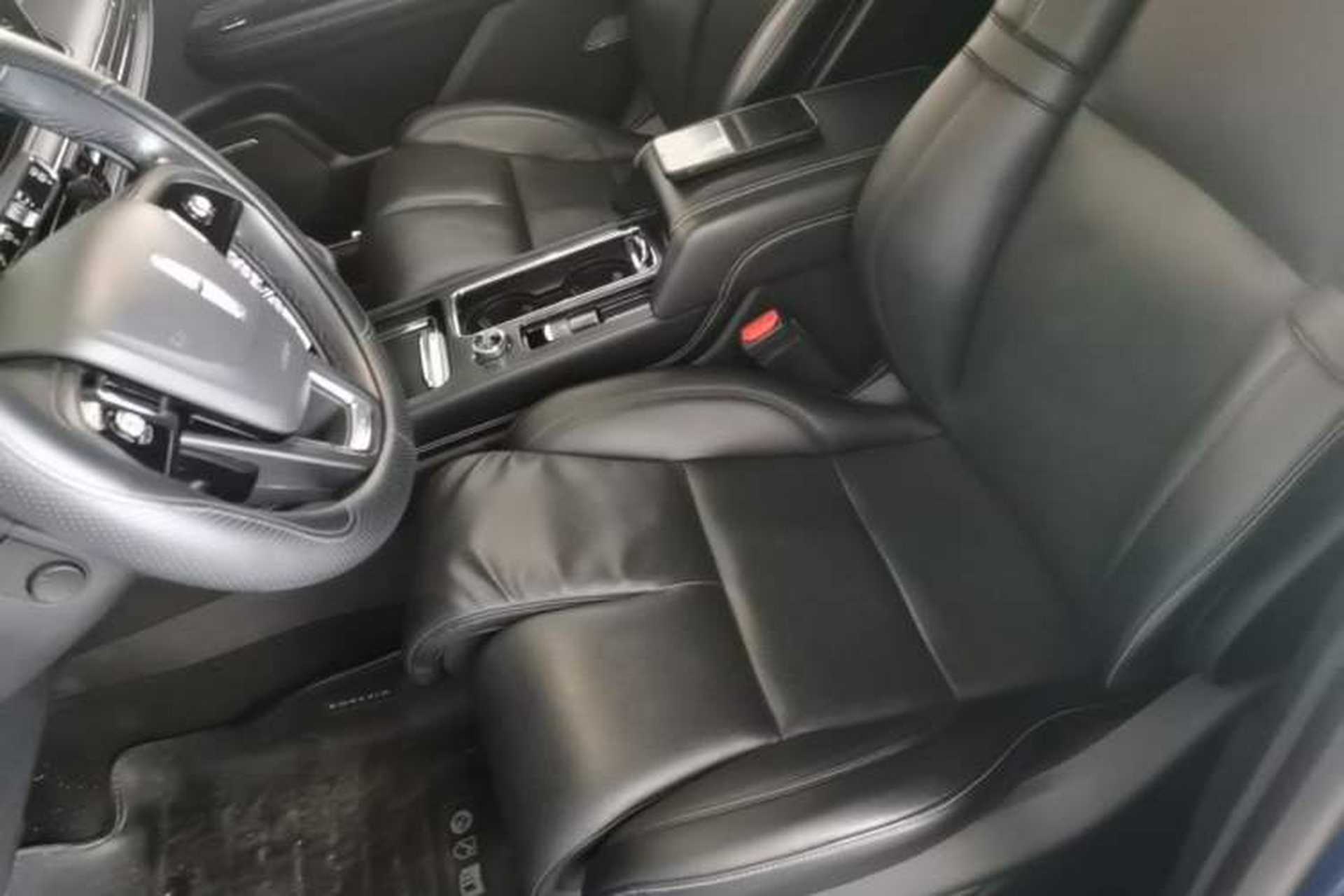 Used Lincoln Corsair 2020 2.0T Four-Wheel Drive Prestige Edition Left Front Seat