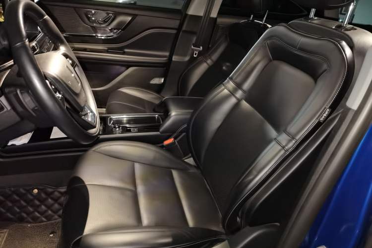 Used Lincoln Corsair 2020 2.0T Two-Wheel Drive Luxury Edition Left Front Seat