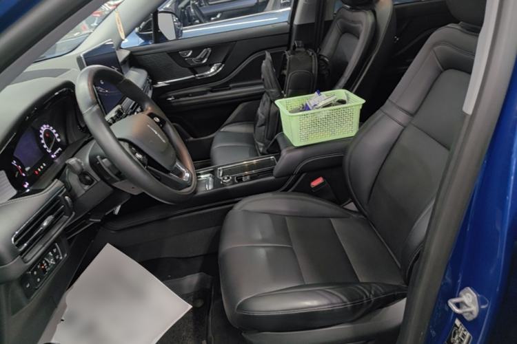 Used Lincoln Corsair 2020 2.0T Two-Wheel Drive Luxury Edition Left Front Seat