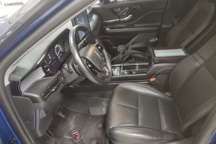 Used Lincoln Corsair 2020 2.0T Two-Wheel Drive Luxury Edition Left Front Seat