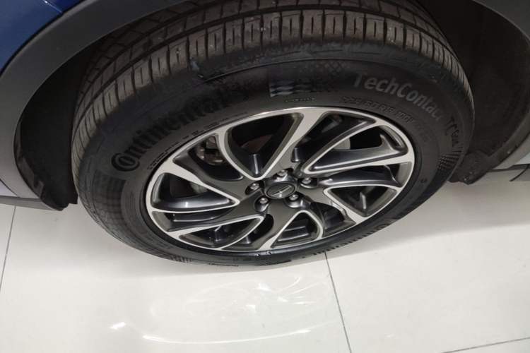 Used Lincoln Corsair 2020 2.0T Two-Wheel Drive Luxury Edition Left Front Wheel Hub