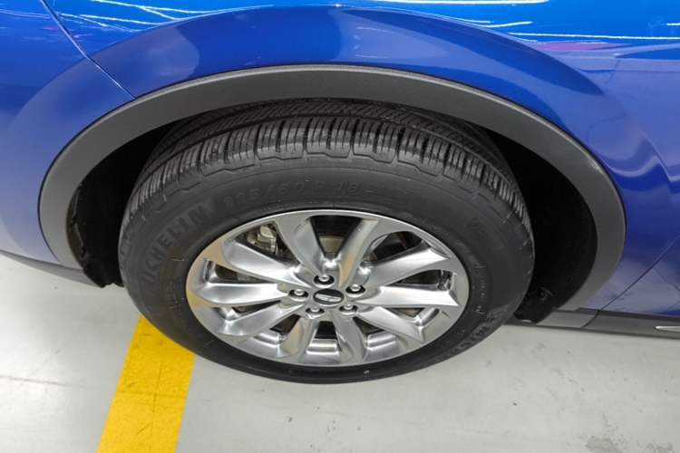 Used Lincoln Corsair 2020 2.0T Two-Wheel Drive Luxury Edition Left Front Wheel Hub