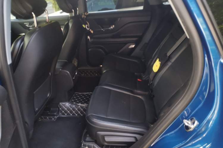 Used Lincoln Corsair 2020 2.0T Two-Wheel Drive Luxury Edition Left Rear Seat