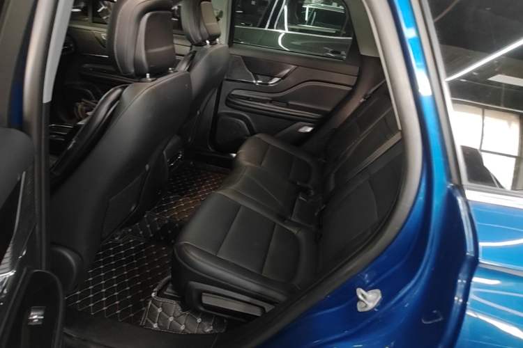 Used Lincoln Corsair 2020 2.0T Two-Wheel Drive Luxury Edition Left Rear Seat