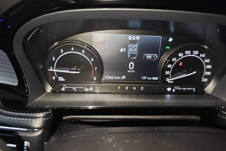 Used Lincoln Corsair 2020 2.0T Two-Wheel Drive Luxury Edition Odometer Close Up