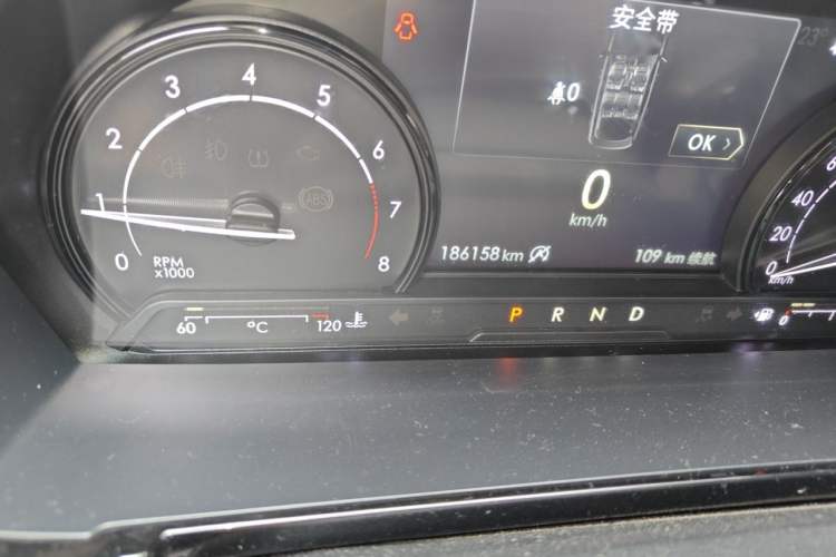 Used Lincoln Corsair 2020 2.0T Two-Wheel Drive Luxury Edition Odometer Close Up