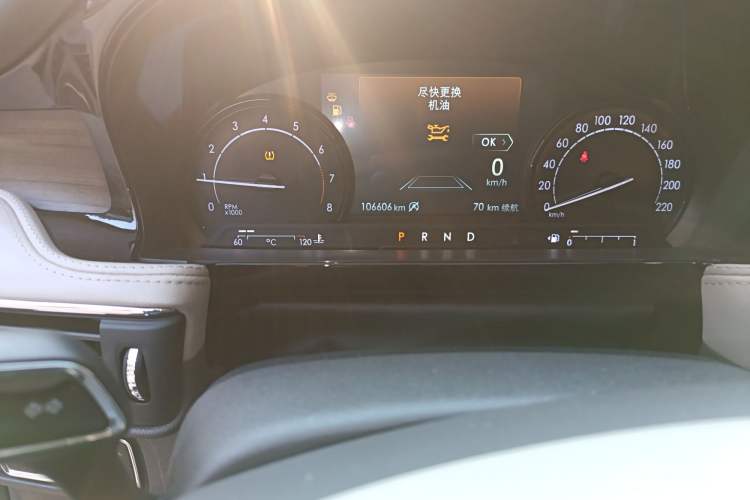 Used Lincoln Corsair 2020 2.0T Two-Wheel Drive Luxury Edition Odometer Close Up