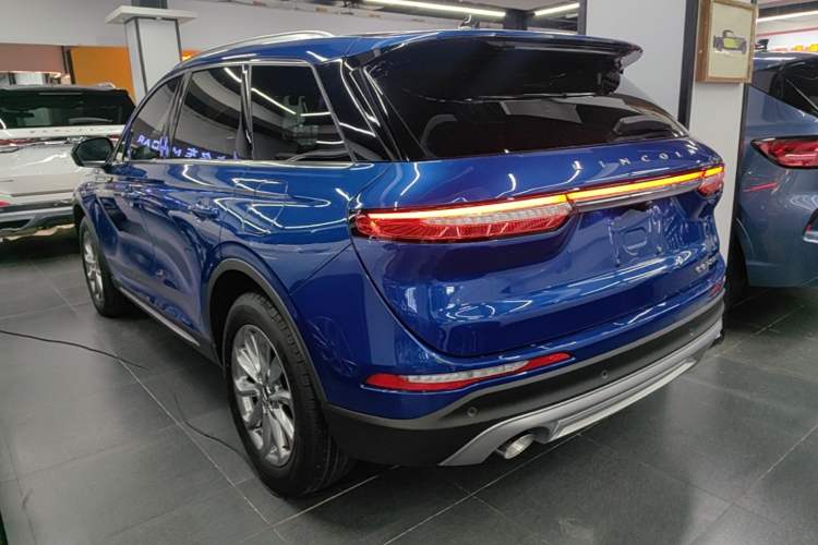 Used Lincoln Corsair 2020 2.0T Two-Wheel Drive Luxury Edition Rear Left 45 Deg