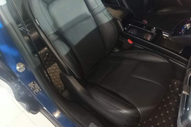 Used Lincoln Corsair 2020 2.0T Two-Wheel Drive Luxury Edition Right Front Seat