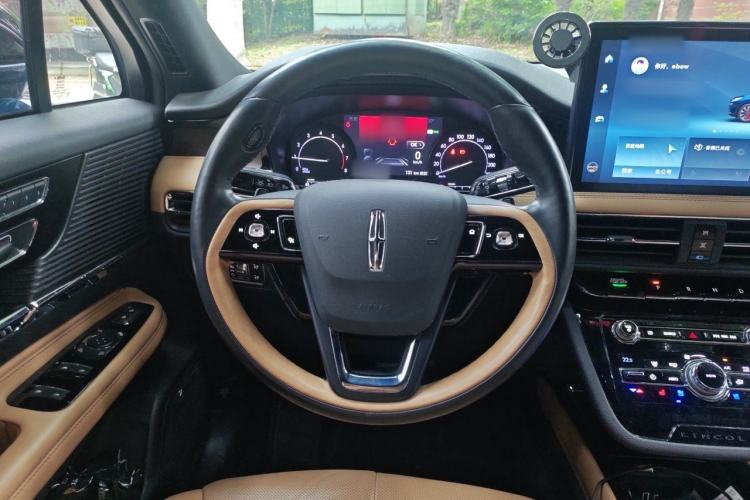 Used Lincoln Corsair 2020 2.0T Two-Wheel Drive Luxury Edition Steering Wheel