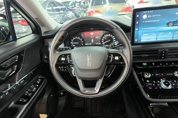 Used Lincoln Corsair 2020 2.0T Two-Wheel Drive Luxury Edition Steering Wheel