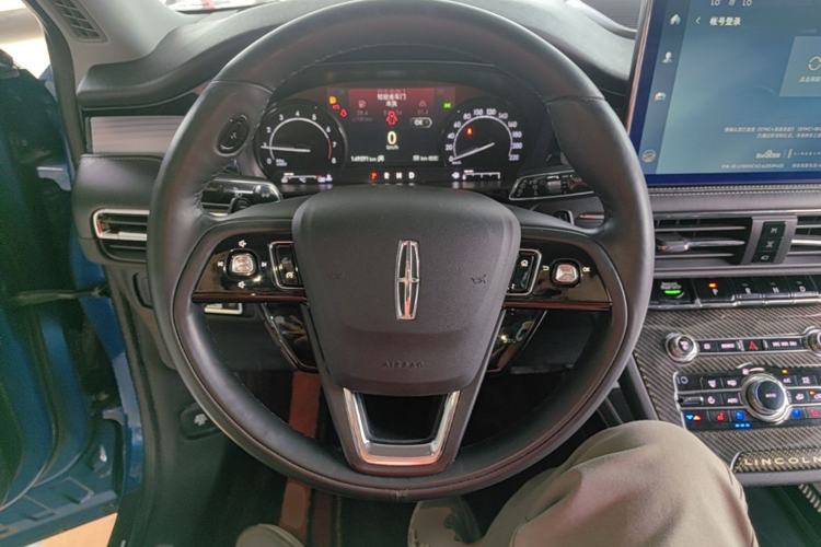 Used Lincoln Corsair 2020 2.0T Two-Wheel Drive Luxury Edition Steering Wheel