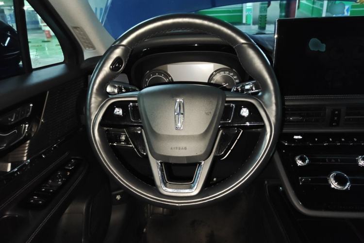 Used Lincoln Corsair 2020 2.0T Two-Wheel Drive Luxury Edition Steering Wheel