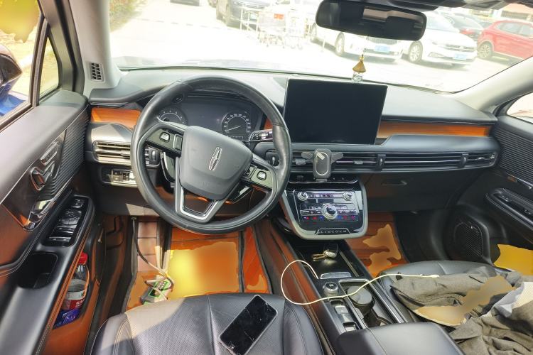 Used Lincoln Corsair 2020 2.0T Two-Wheel Drive Luxury Edition Steering Wheel