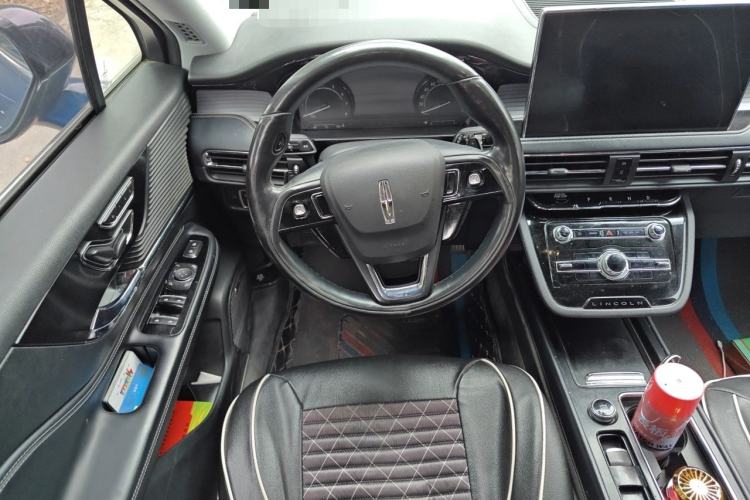 Used Lincoln Corsair 2020 2.0T Two-Wheel Drive Luxury Edition Steering Wheel