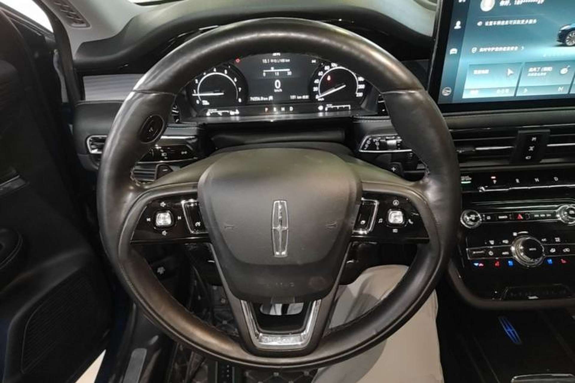 Used Lincoln Corsair 2020 2.0T Two-Wheel Drive Luxury Edition Steering Wheel