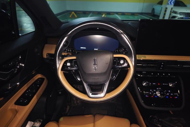 Used Lincoln Corsair 2020 2.0T Four-Wheel Drive Prestige Edition Steering Wheel