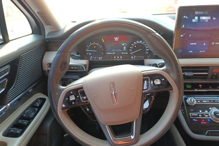 Used Lincoln Corsair 2020 2.0T Two-Wheel Drive Luxury Edition Steering Wheel
