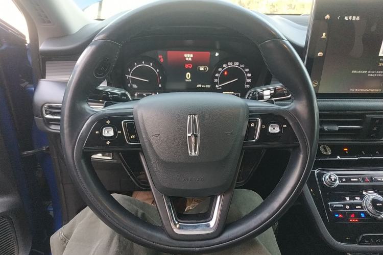 Used Lincoln Corsair 2020 2.0T Two-Wheel Drive Luxury Edition Steering Wheel