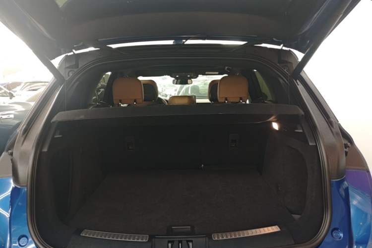 Used Lincoln Corsair 2020 2.0T Two-Wheel Drive Luxury Edition Trunk