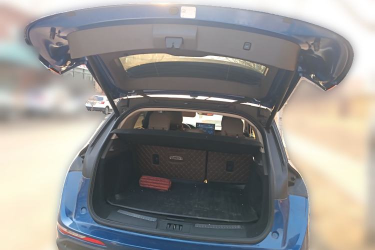 Used Lincoln Corsair 2020 2.0T Two-Wheel Drive Luxury Edition Trunk