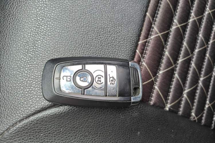 Used Lincoln Corsair 2020 2.0T Two-Wheel Drive Luxury Edition Vehicle Key