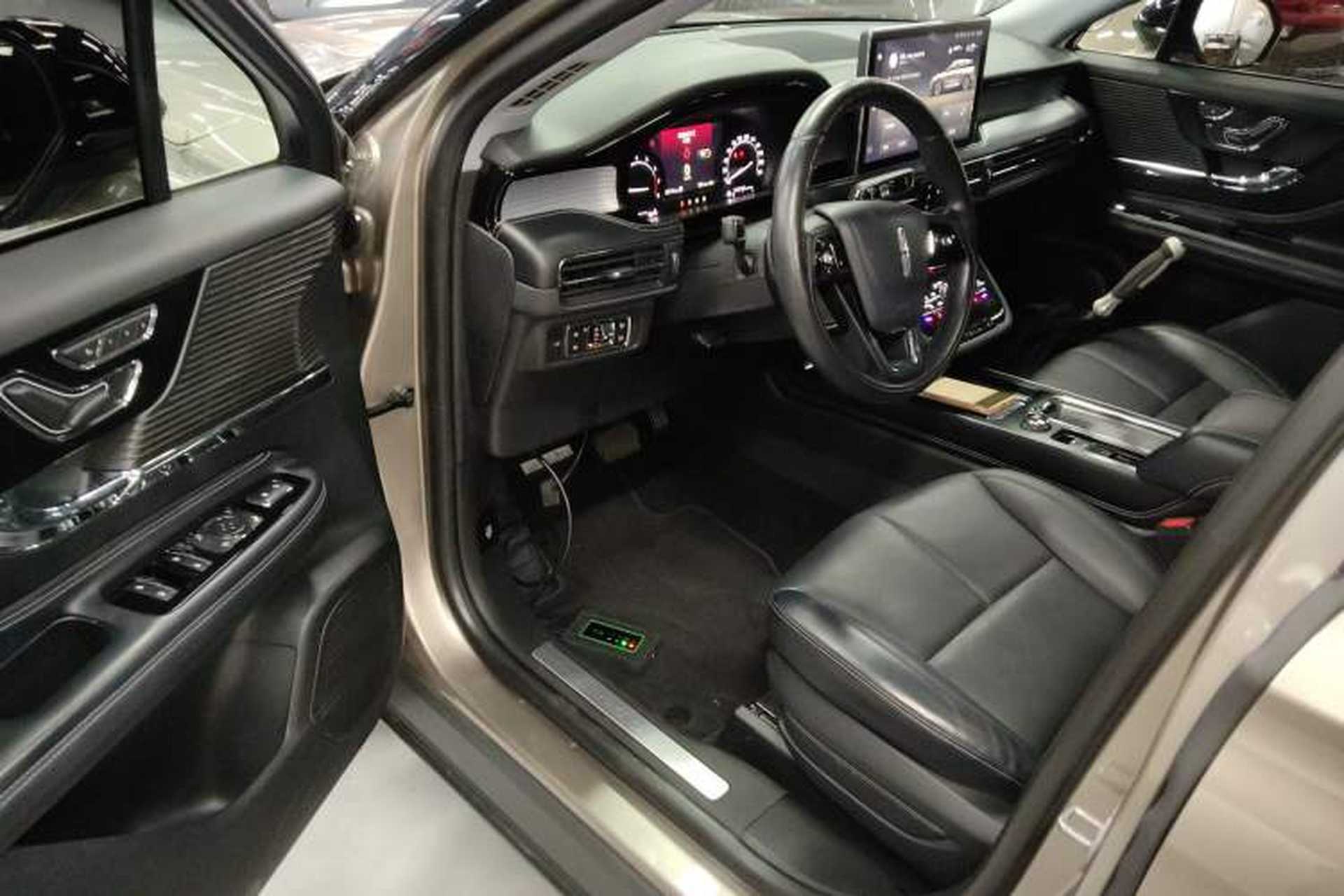 Used Lincoln Corsair 2020 2.0T Two-Wheel Drive Luxury Edition Driver Seat