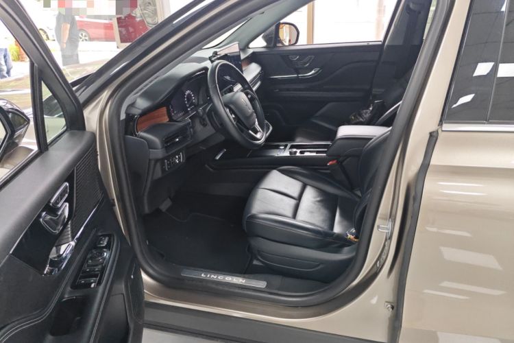Used Lincoln Corsair 2020 2.0T Two-Wheel Drive Luxury Edition Driver Seat