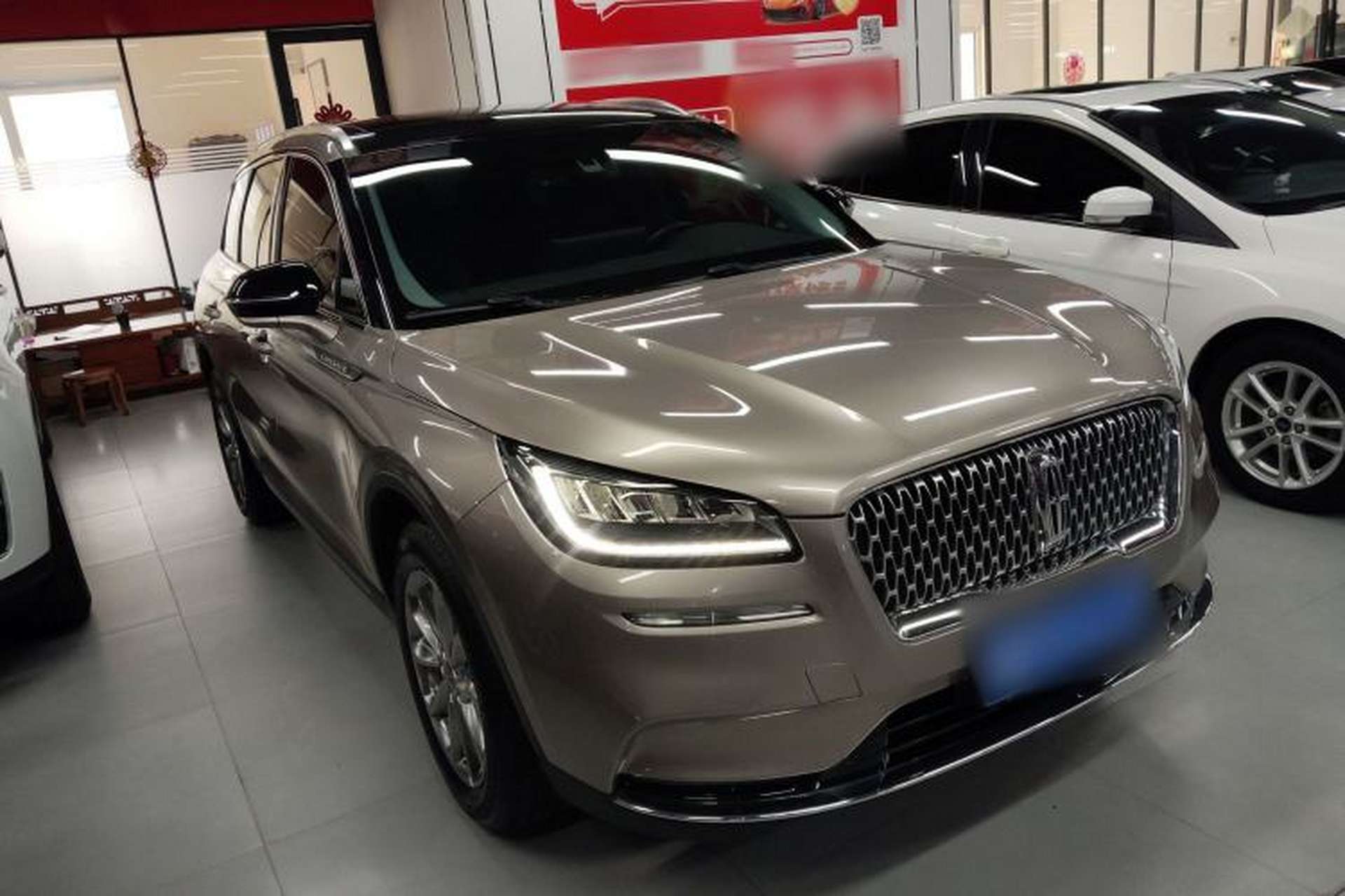Used Lincoln Corsair 2020 2.0T Two-Wheel Drive Luxury Edition Front Right 45 Deg