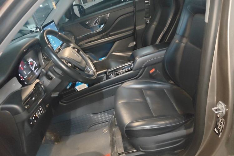 Used Lincoln Corsair 2020 2.0T Two-Wheel Drive Luxury Edition Left Front Seat