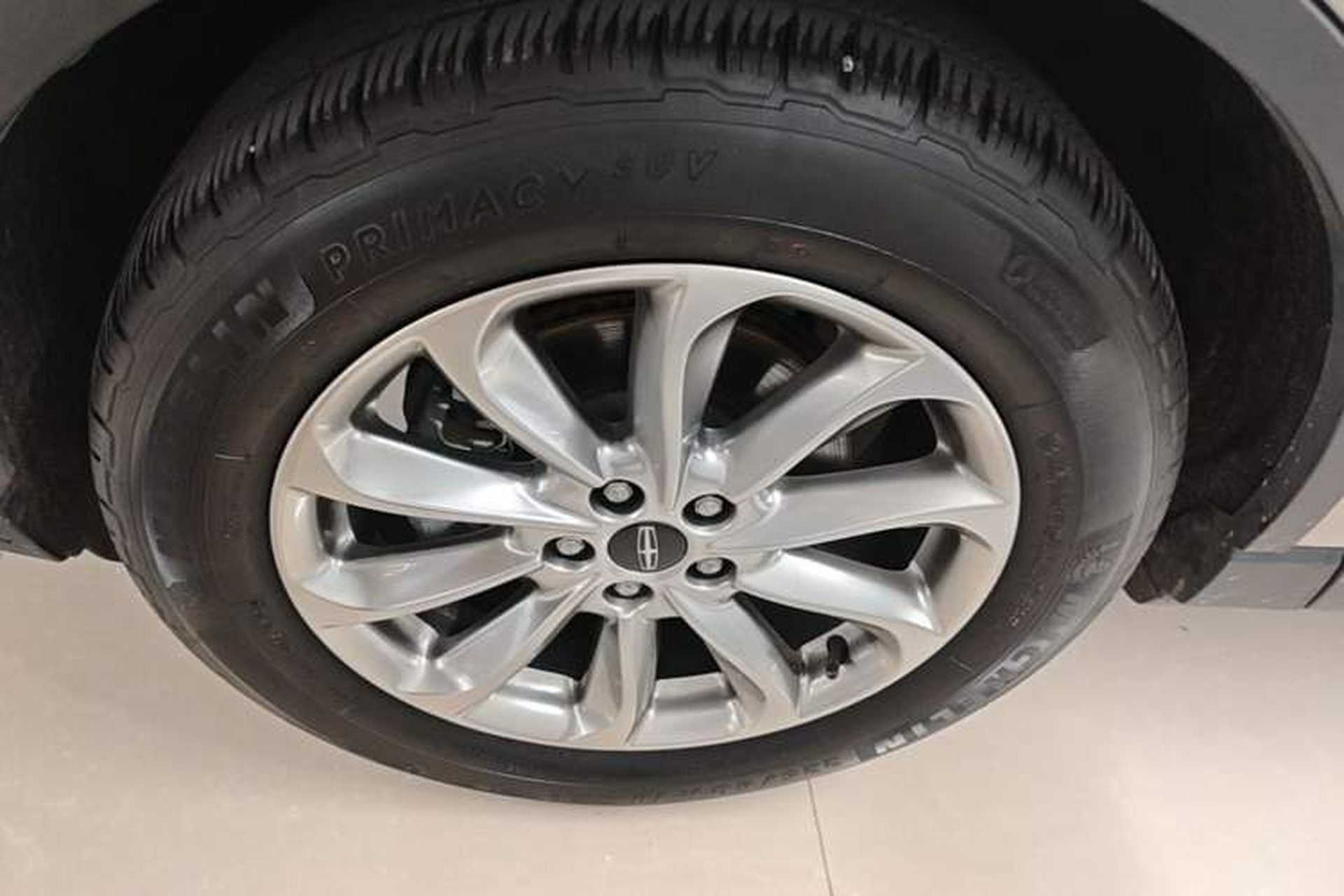Used Lincoln Corsair 2020 2.0T Two-Wheel Drive Luxury Edition Left Front Wheel Hub