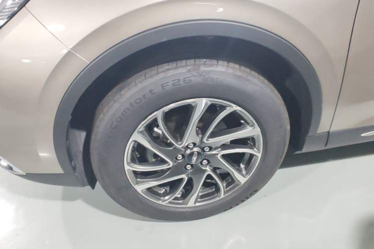 Used Lincoln Corsair 2020 2.0T Two-Wheel Drive Luxury Edition Left Front Wheel Hub