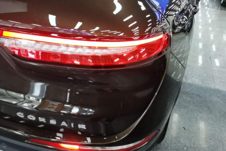 Used Lincoln Corsair 2020 2.0T Two-Wheel Drive Luxury Edition Right Rear Taillight