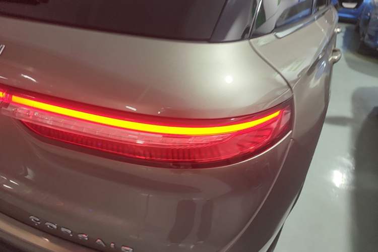 Used Lincoln Corsair 2020 2.0T Two-Wheel Drive Luxury Edition Right Rear Taillight