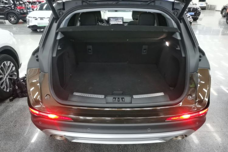 Used Lincoln Corsair 2020 2.0T Two-Wheel Drive Luxury Edition Trunk