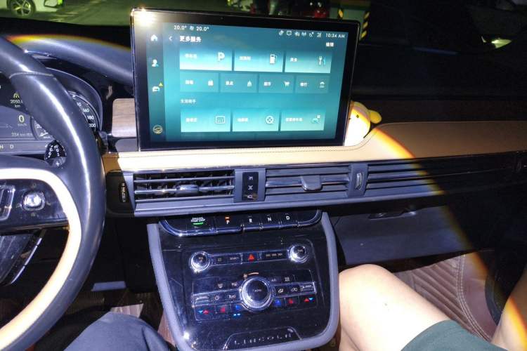 Used Lincoln Corsair 2020 2.0T Two-Wheel Drive Luxury Edition Audio And AC Panel