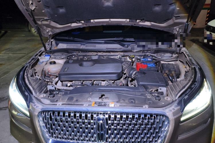 Used Lincoln Corsair 2020 2.0T Two-Wheel Drive Luxury Edition Engine Bay