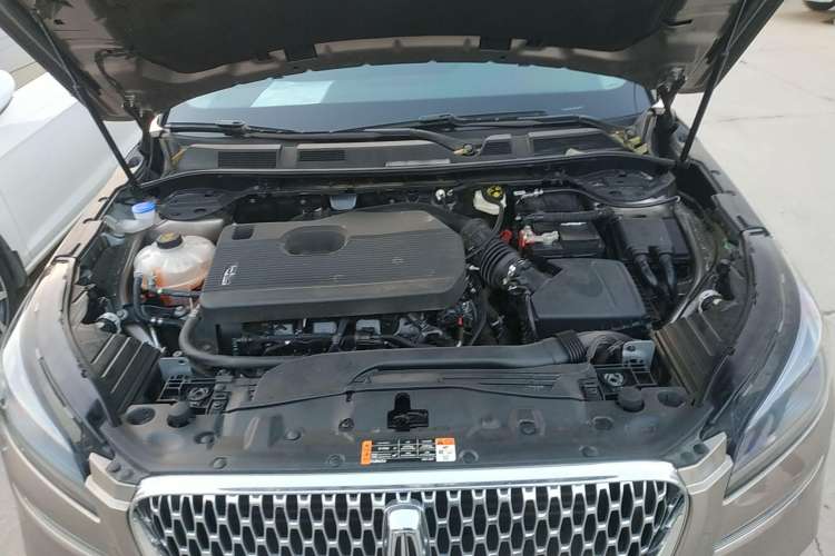 Used Lincoln Corsair 2020 2.0T Two-Wheel Drive Luxury Edition Engine Bay
