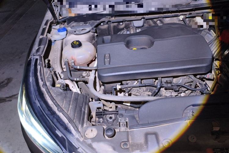 Used Lincoln Corsair 2020 2.0T Two-Wheel Drive Luxury Edition Engine Bay Right